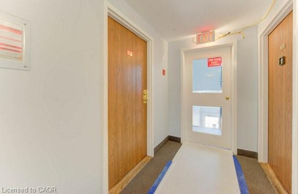 3085 Kingsway Drive 27
