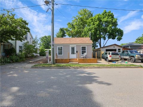 79 Sunnyhill Road Cambridge ON N3C 1J6