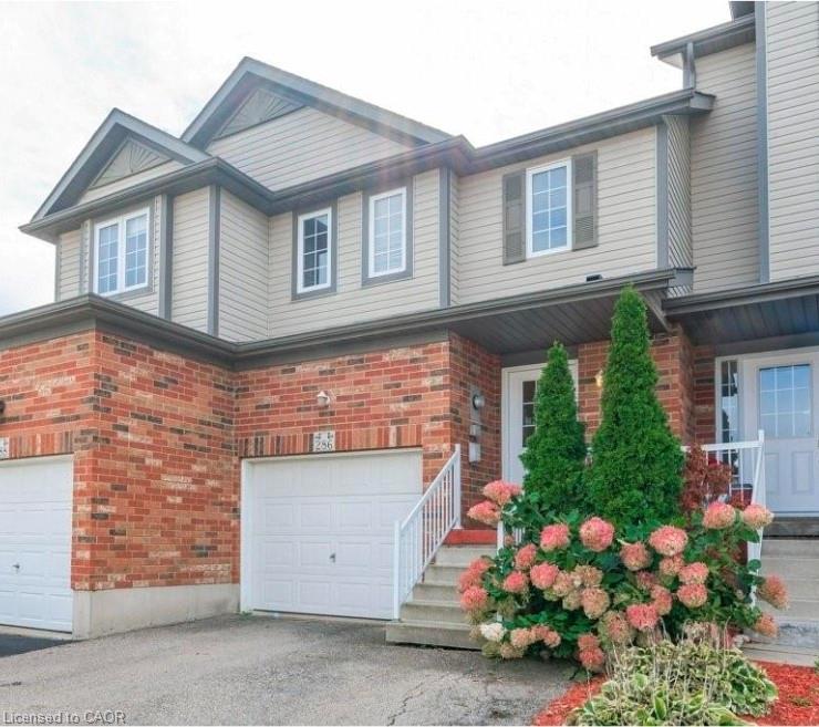 286 Sophia Crescent