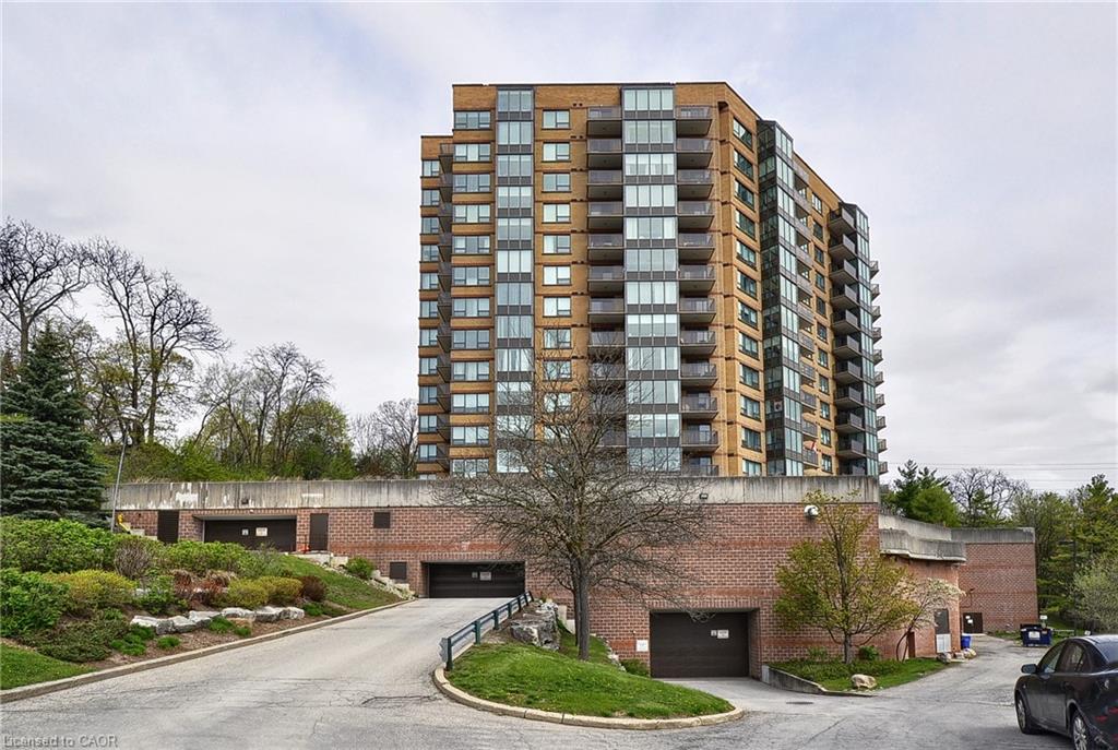 237 King Street W 1202