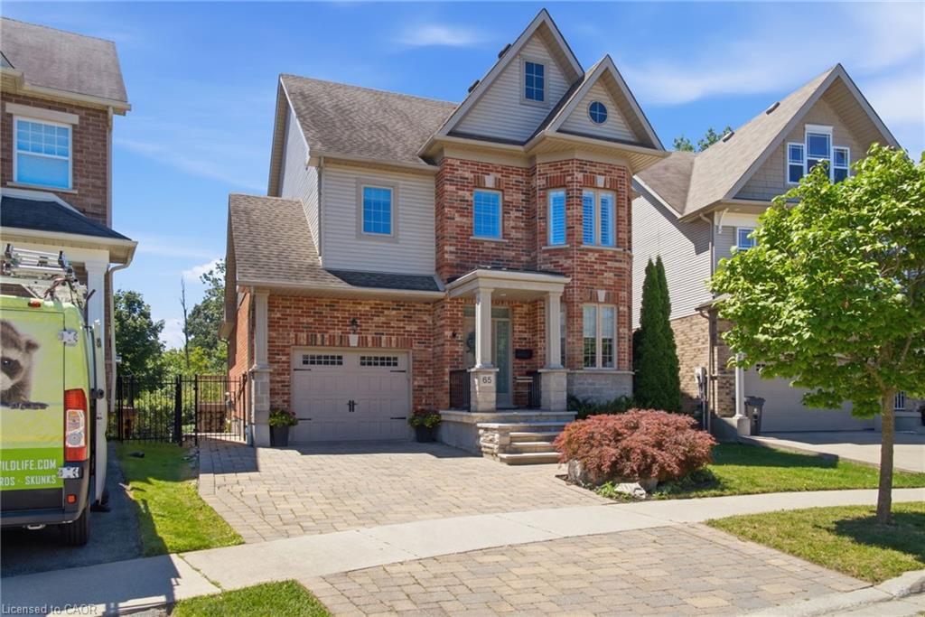 65 Amsterdam Crescent