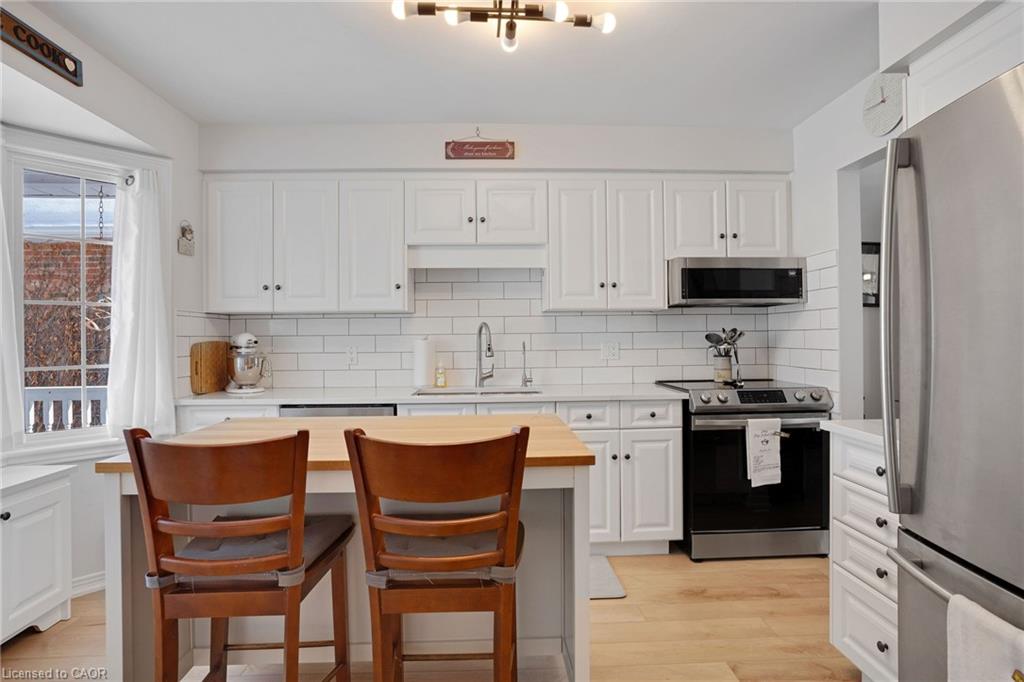 9 Lakefield Court 89