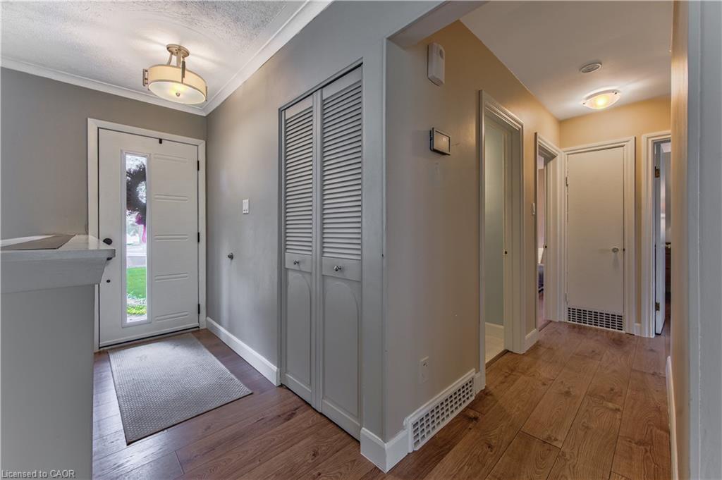 74 Leaside Place