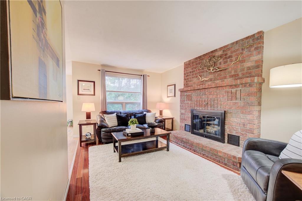 112 West Acres Crescent