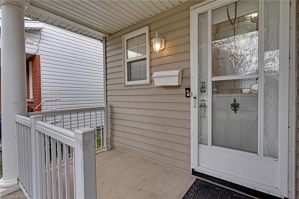 359 Highbrook Crescent