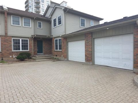 250 Keats Way 6 Waterloo ON N2L 6J5
