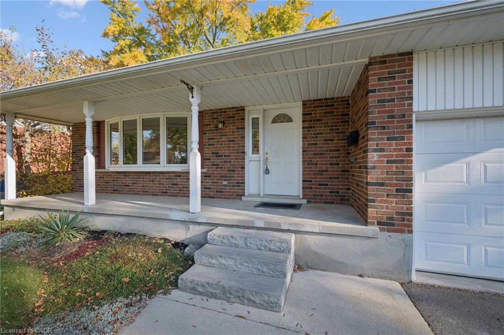 86 Lower Canada Crescent
