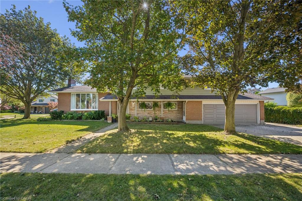 19 Christine Crescent