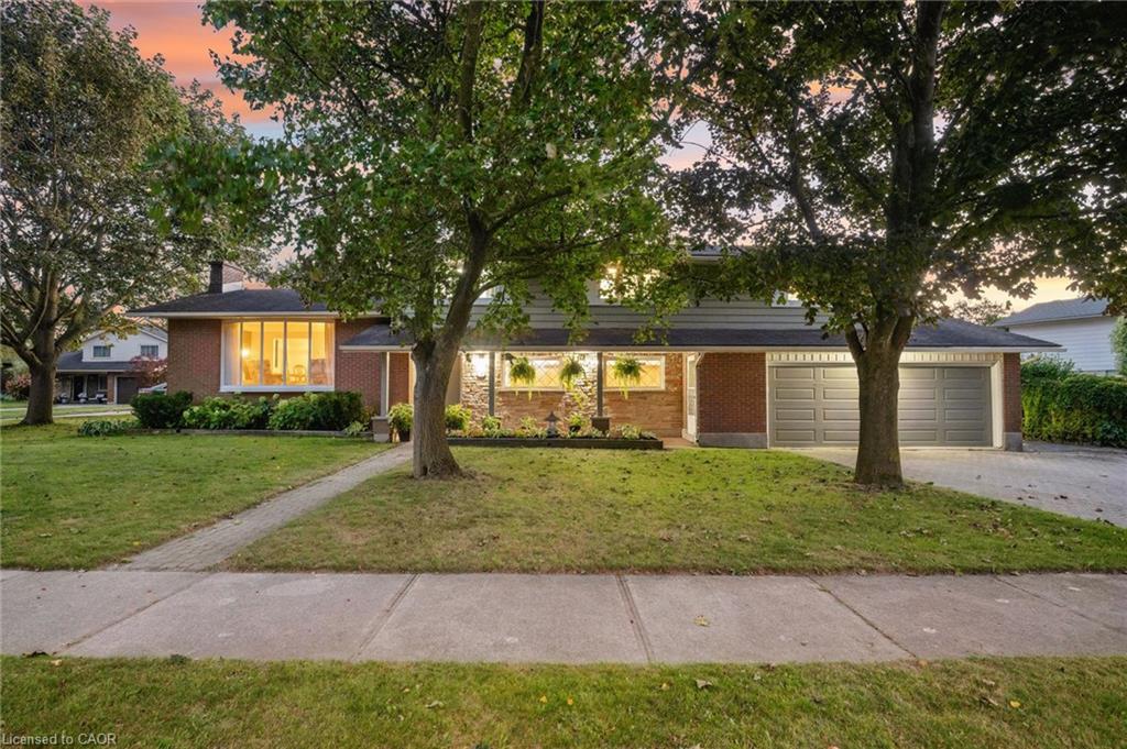 19 Christine Crescent