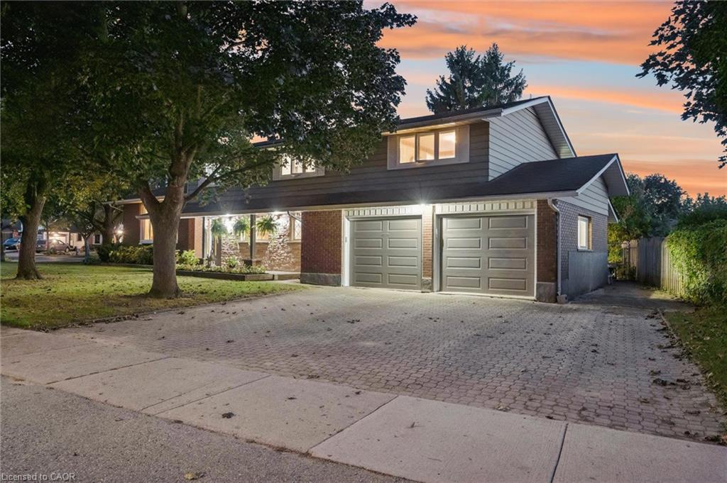 19 Christine Crescent