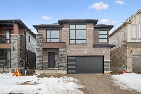 117 Shaded Creek Drive Kitchener ON N0P 0L1