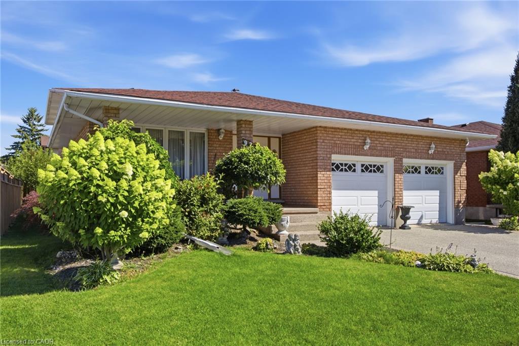 97 Southview Crescent