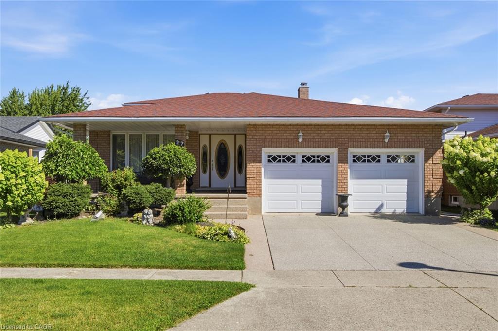 97 Southview Crescent