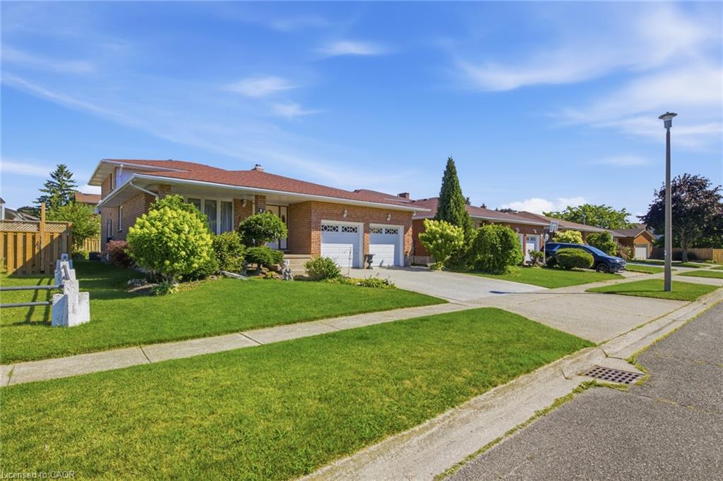 97 Southview Crescent