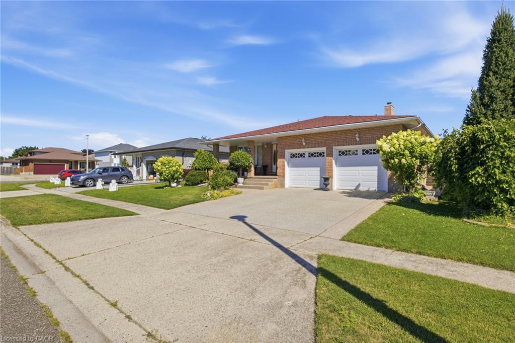 97 Southview Crescent