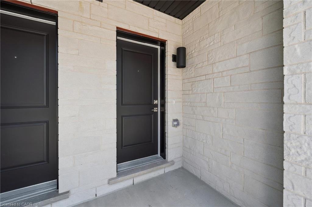 525 Erinbrook Drive B047