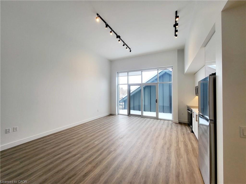 75 Huron Street 202