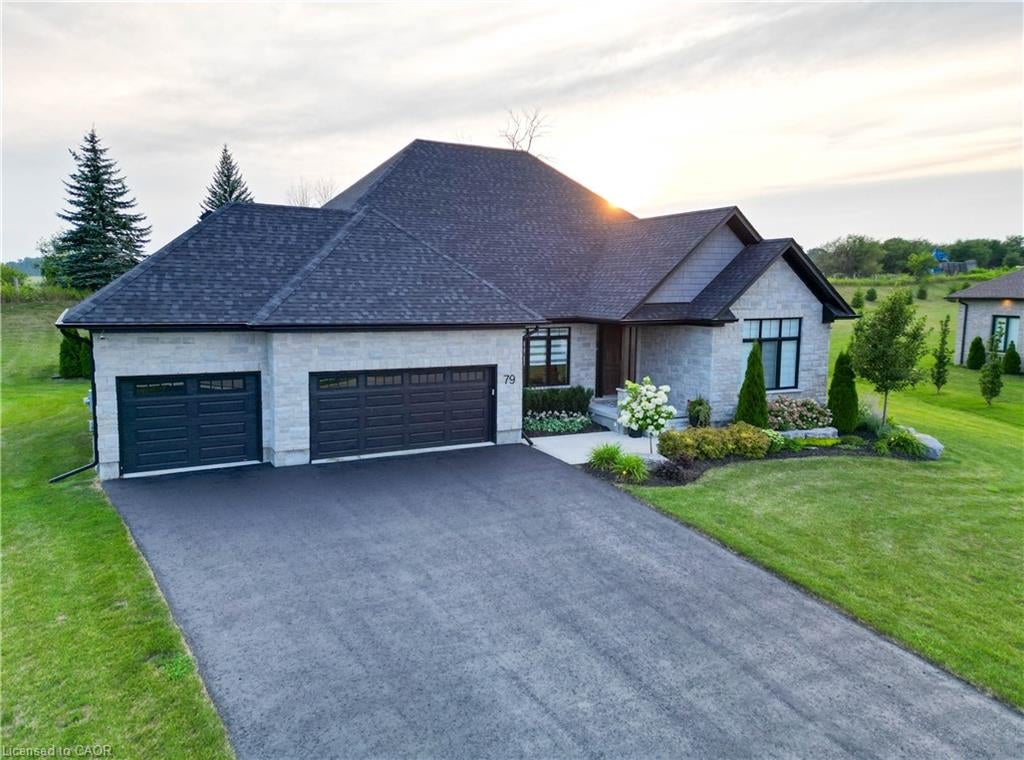 79 Sunset Hills Crescent