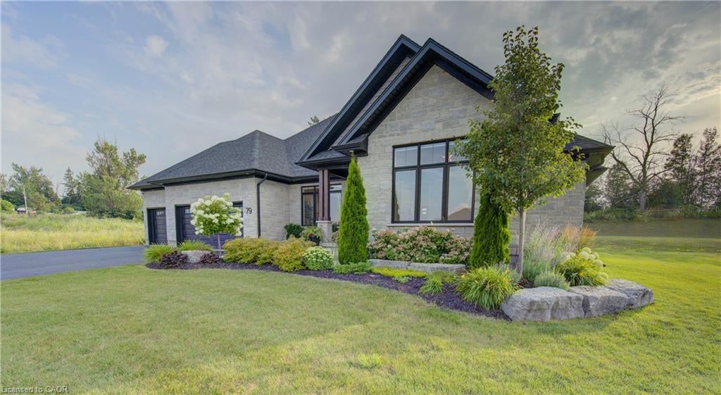 79 Sunset Hills Crescent