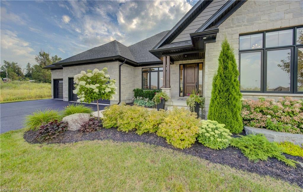 79 Sunset Hills Crescent