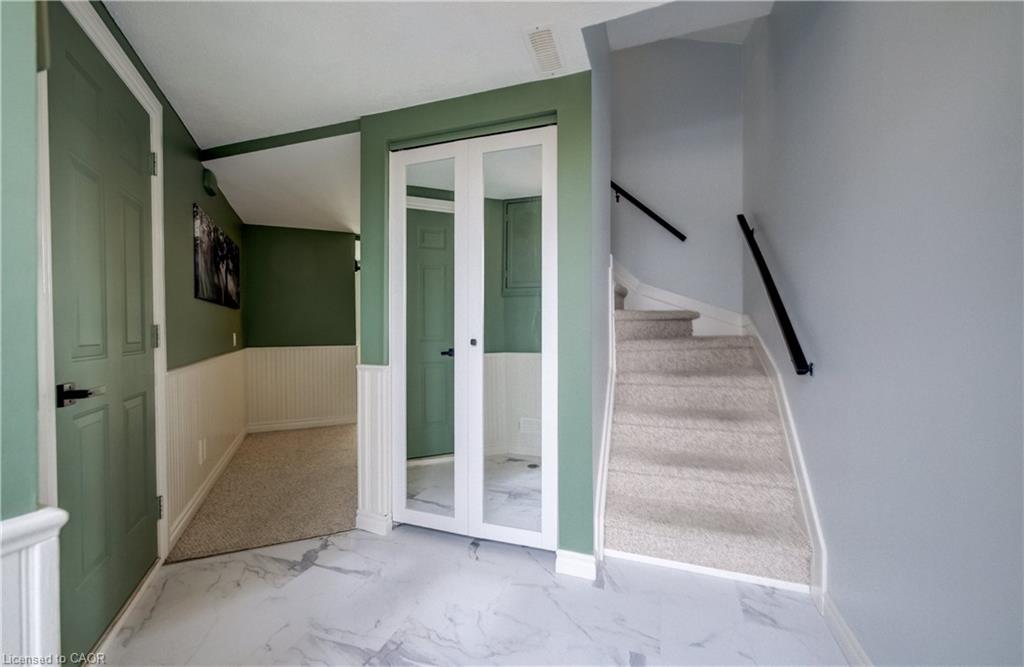 60 Elmsdale Drive 11