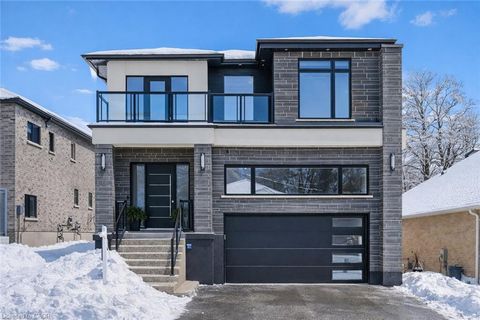 320 Otterbein Road Kitchener ON N2B 0A7