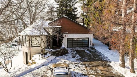 100 Appleby Place Burlington ON L7L 2X1