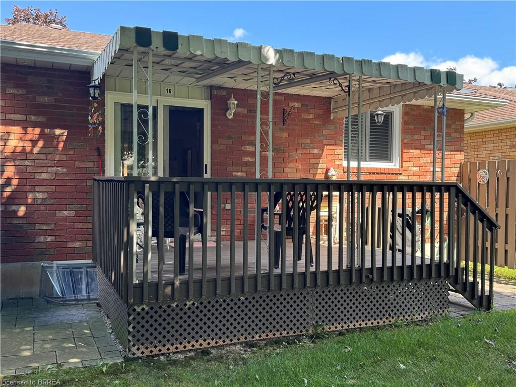 60 Whitlaw Way 16