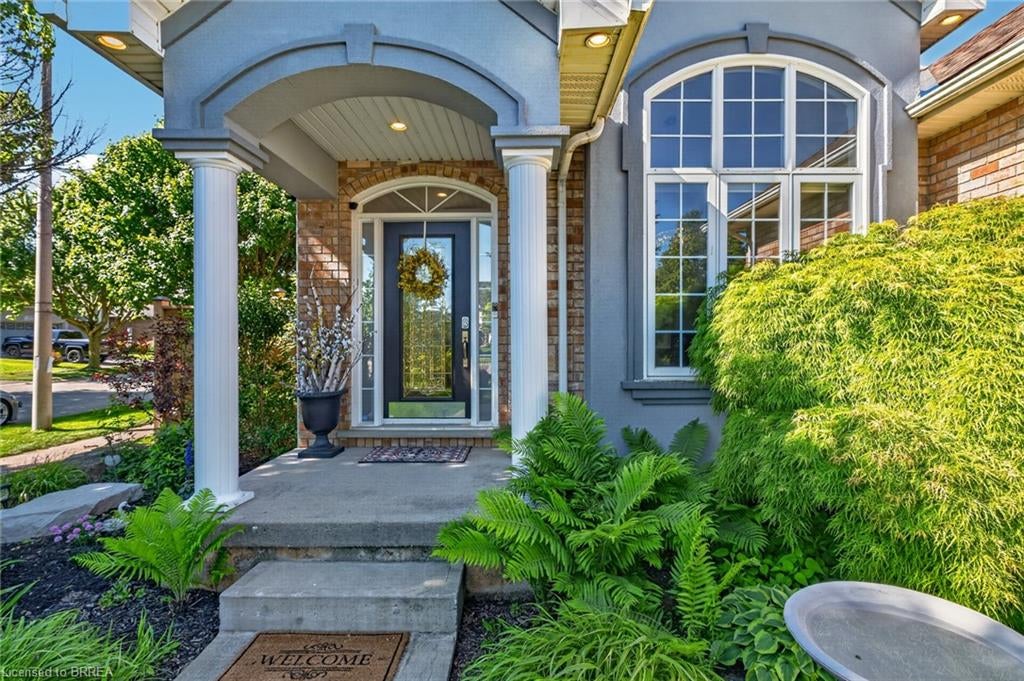 62 Varley Crescent