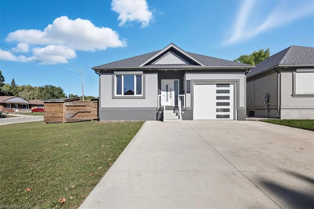 404 Montrose Street N