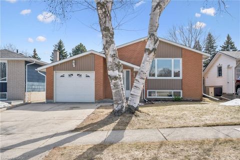 27 Graywood Court Kitchener ON N2E 1W2