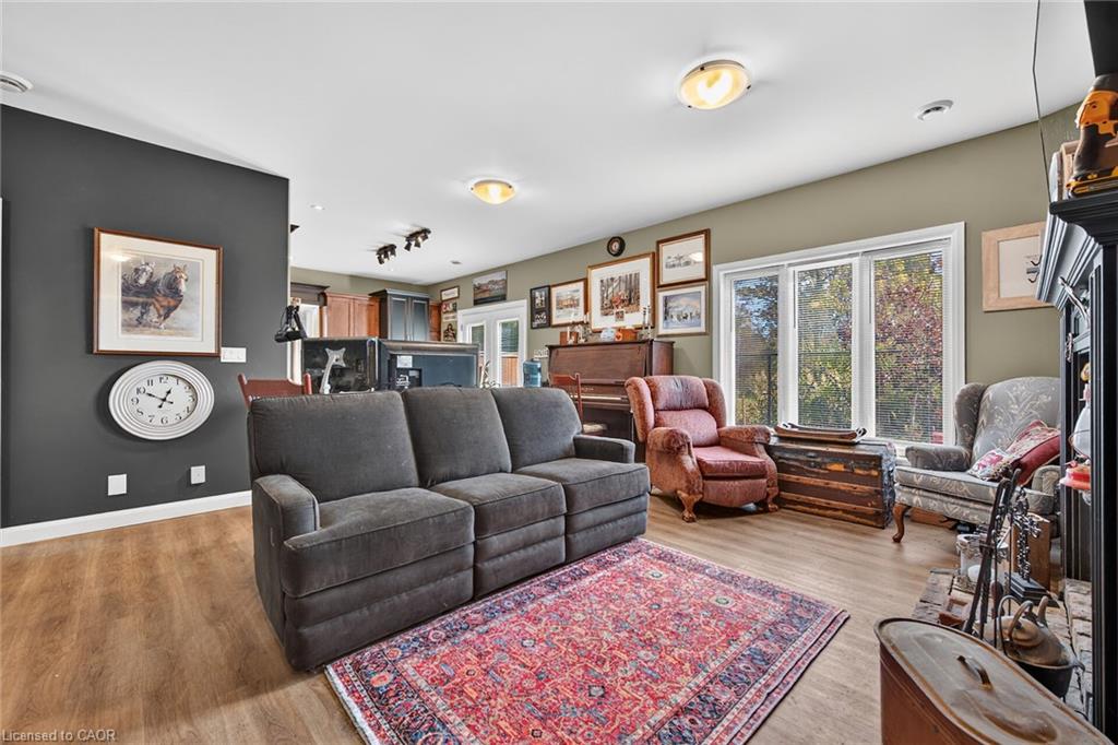 740 Main Street E 31