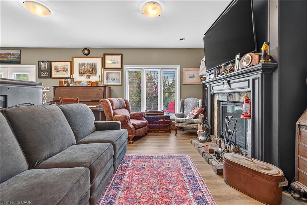740 Main Street E 31