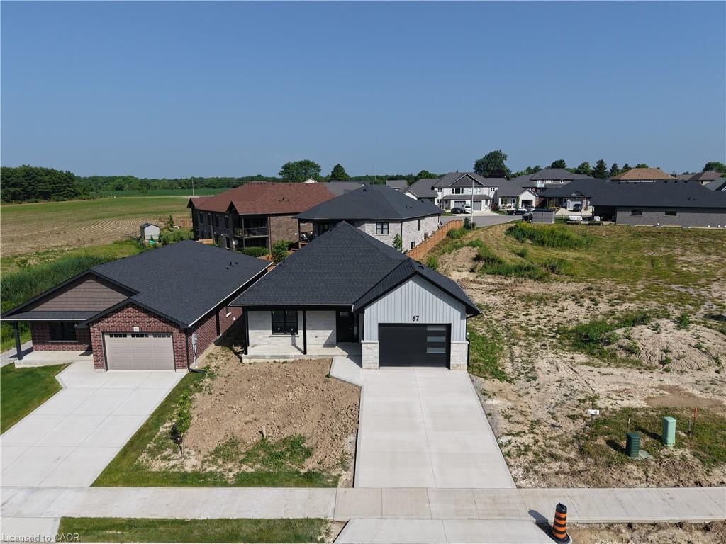 67 Hunter Drive S