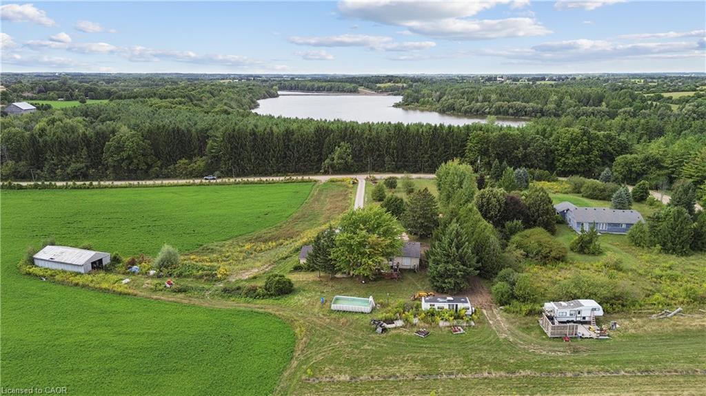 8033 Sideroad 10