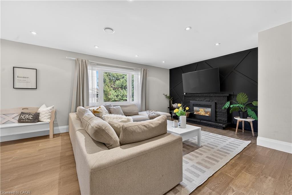 22 Hazelwood Avenue