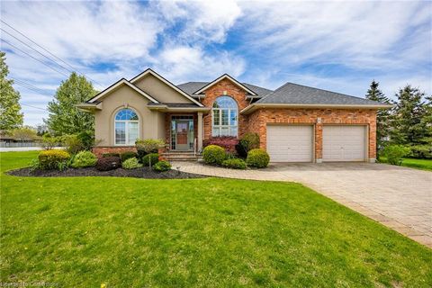 44 Forest Wood Drive Port Dover ON N0A 1N3