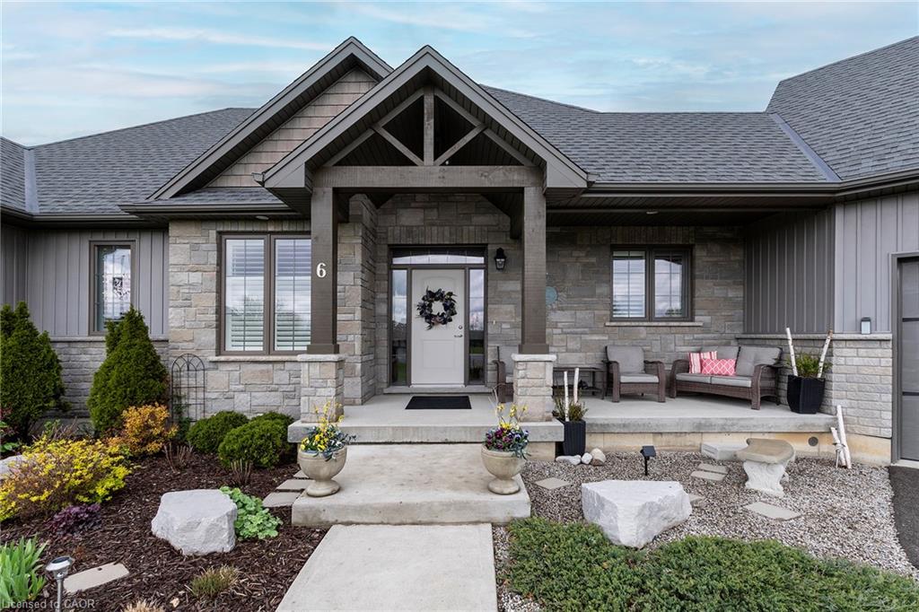 6 Macneil Court