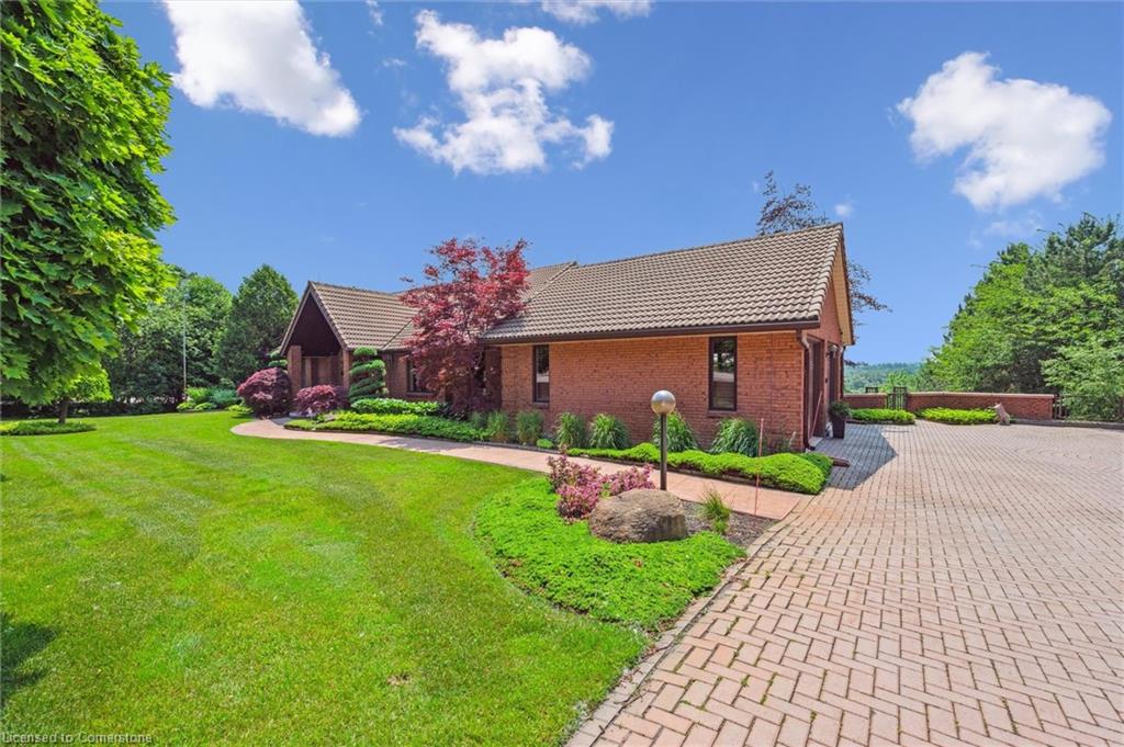 211 Edgehill Drive