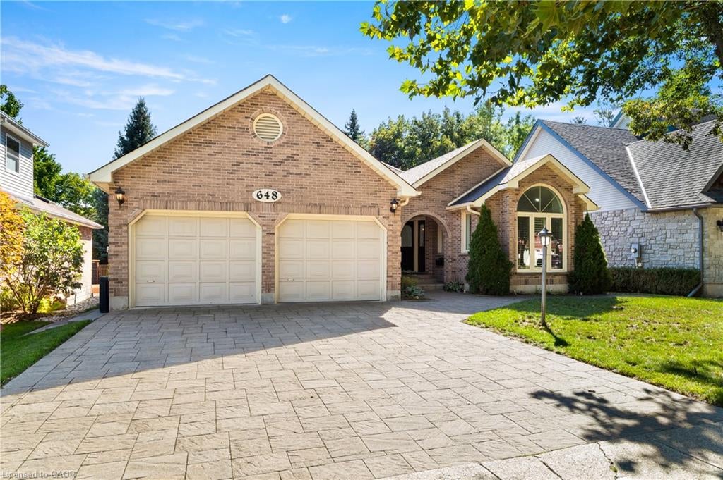 648 Bayhampton Crescent