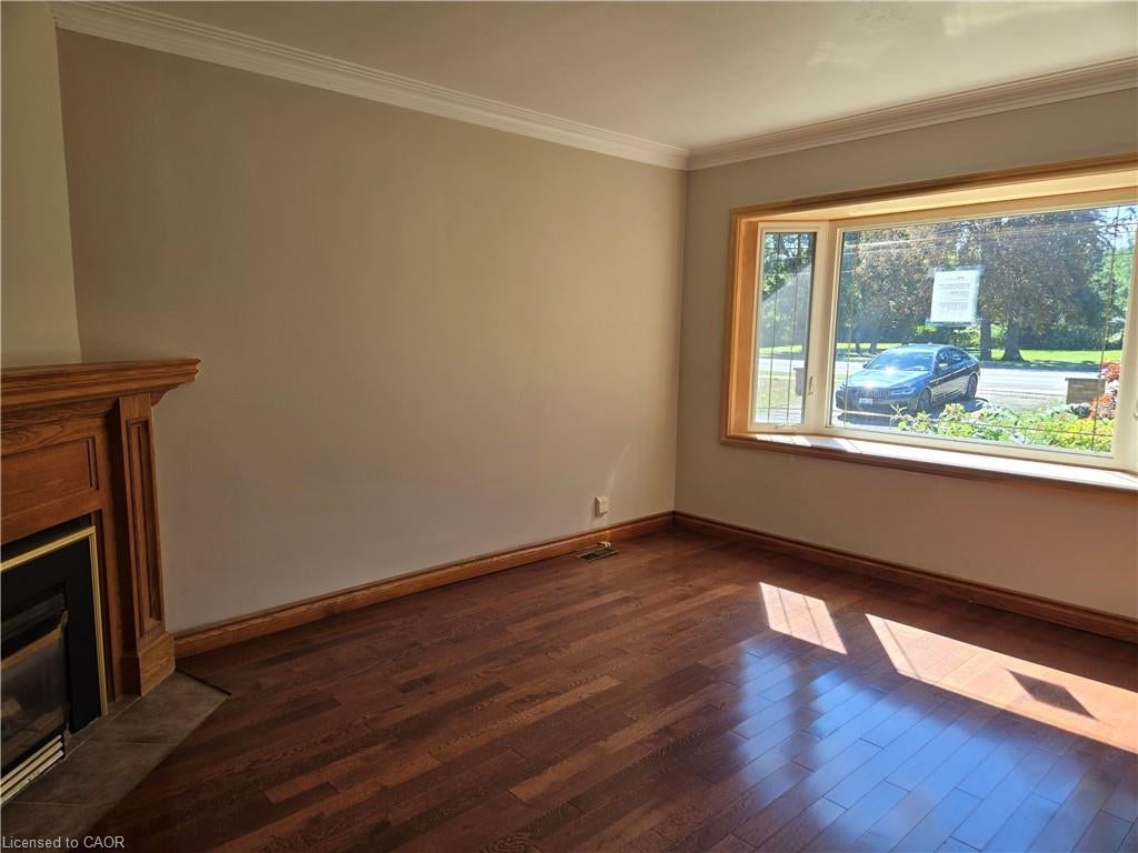 538 Main Street W
