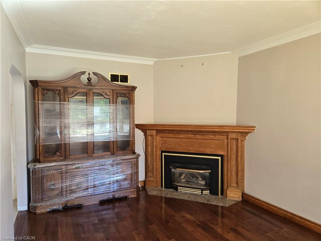 538 Main Street W
