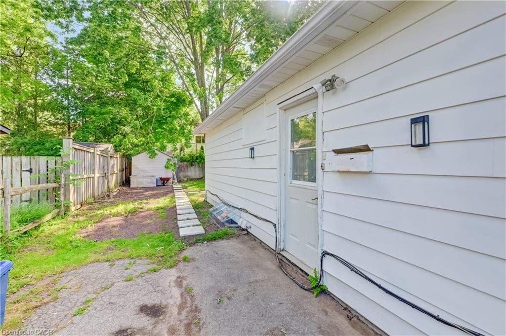 53 Helene Crescent