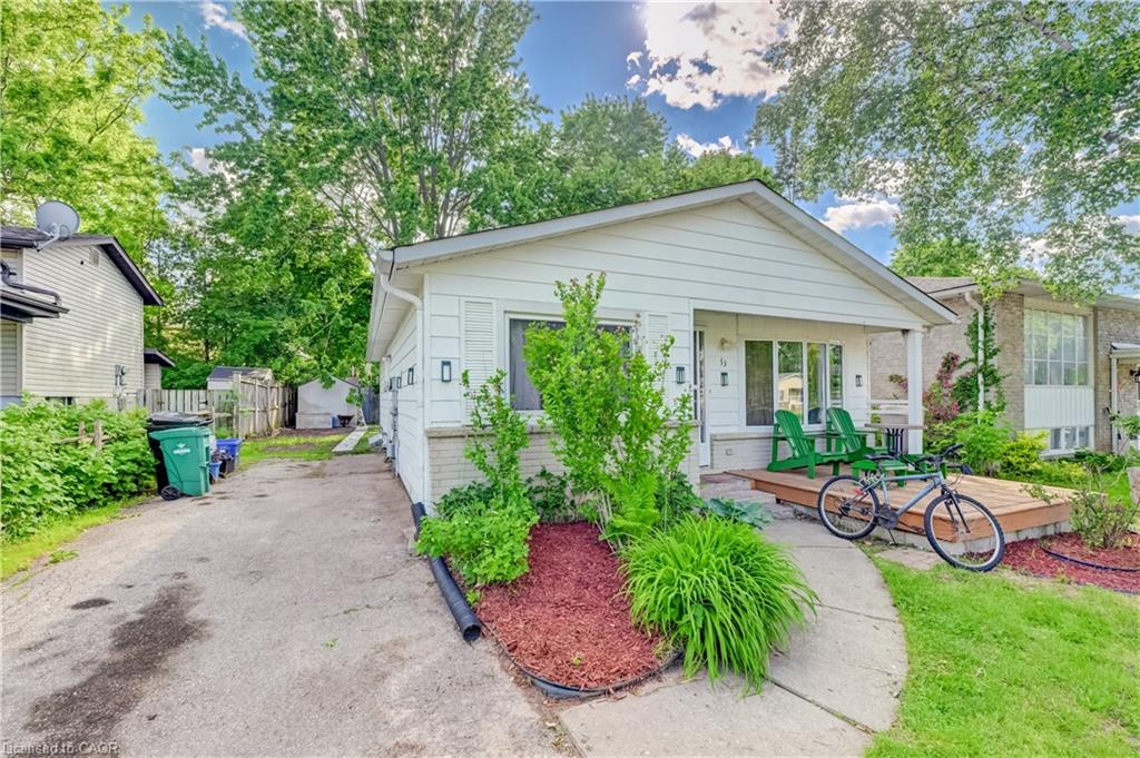 53 Helene Crescent
