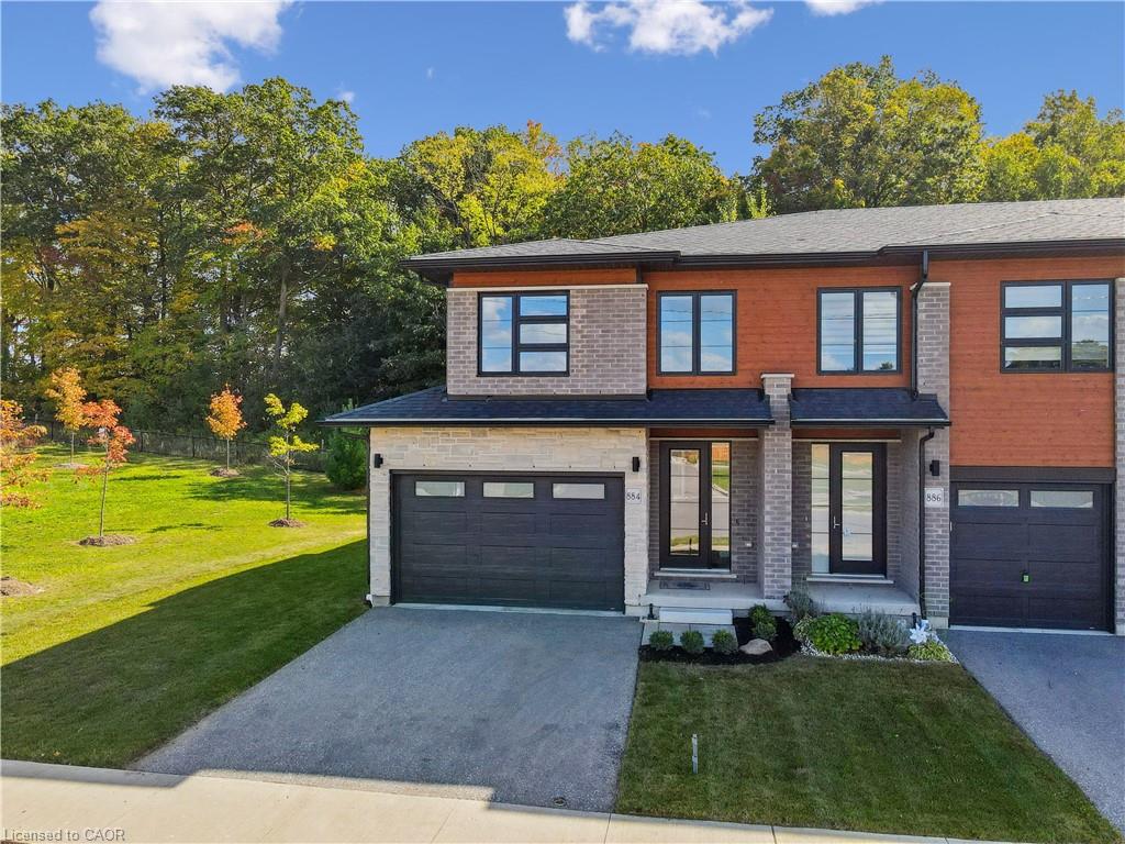 884 Robert Ferrie Drive
