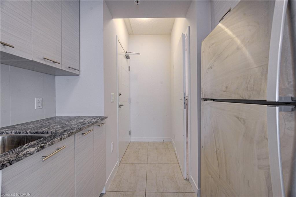 251 Hemlock Street 208