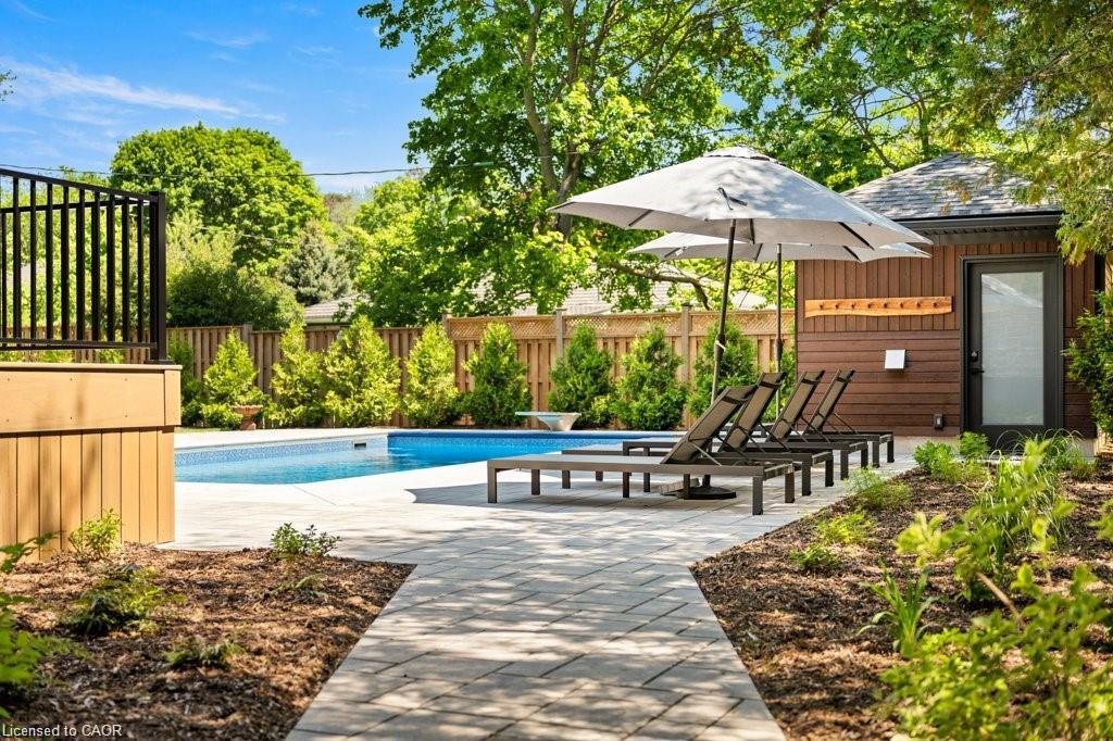 26 Golfview Place
