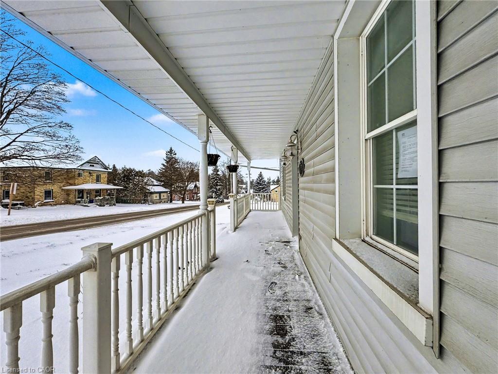 76 Main Street E