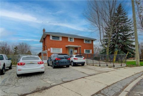 27 Margaret Avenue N Waterloo ON N2J 3P2