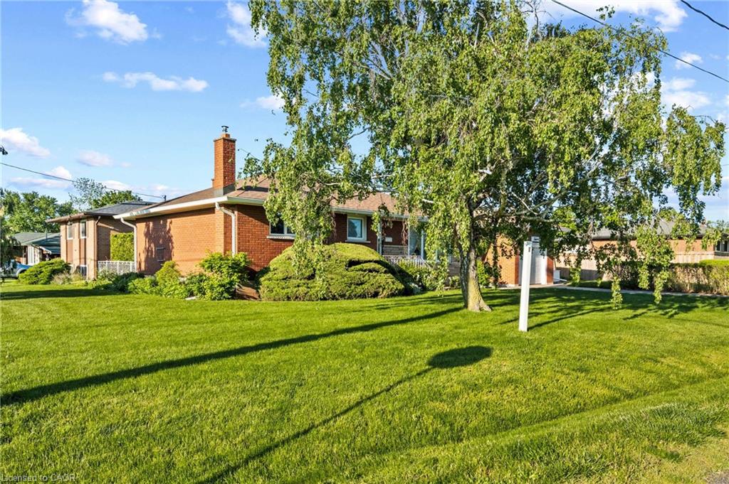 12 Lorne Avenue
